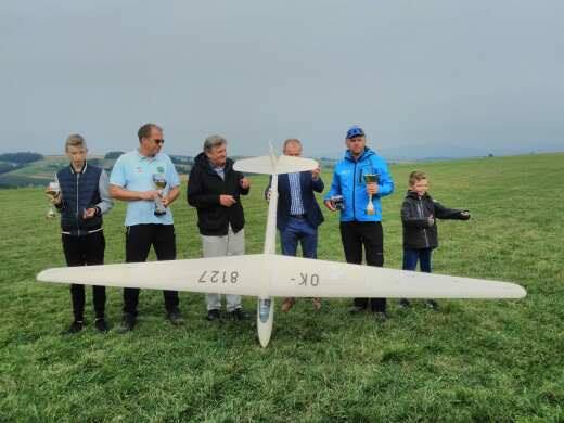 III EDYCJA ZAWODÓW MAKIET SZYBOWCÓW ZDALNIE STEROWANYCH O PUCHAR WÓJTA GMINY KORZENNA